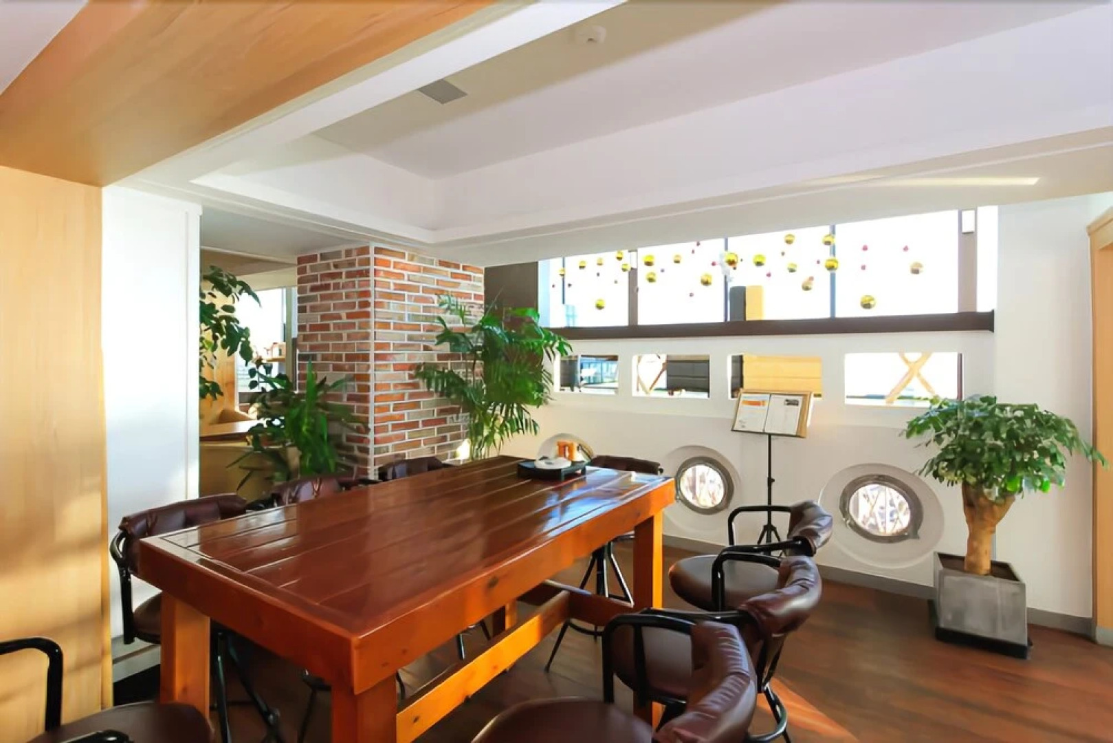 Uljin Firenze Ancient Palace Pension