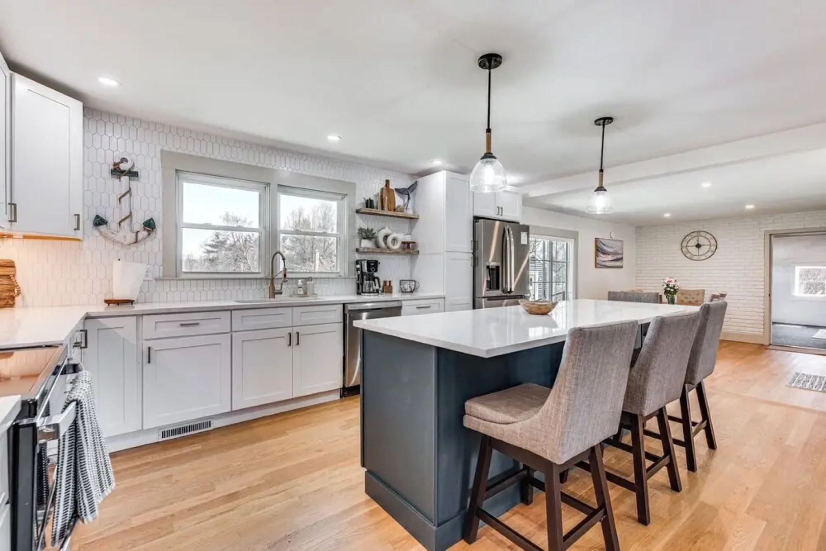 Beautiful Eliot Retreat w/ Fire Pit & Game Room!