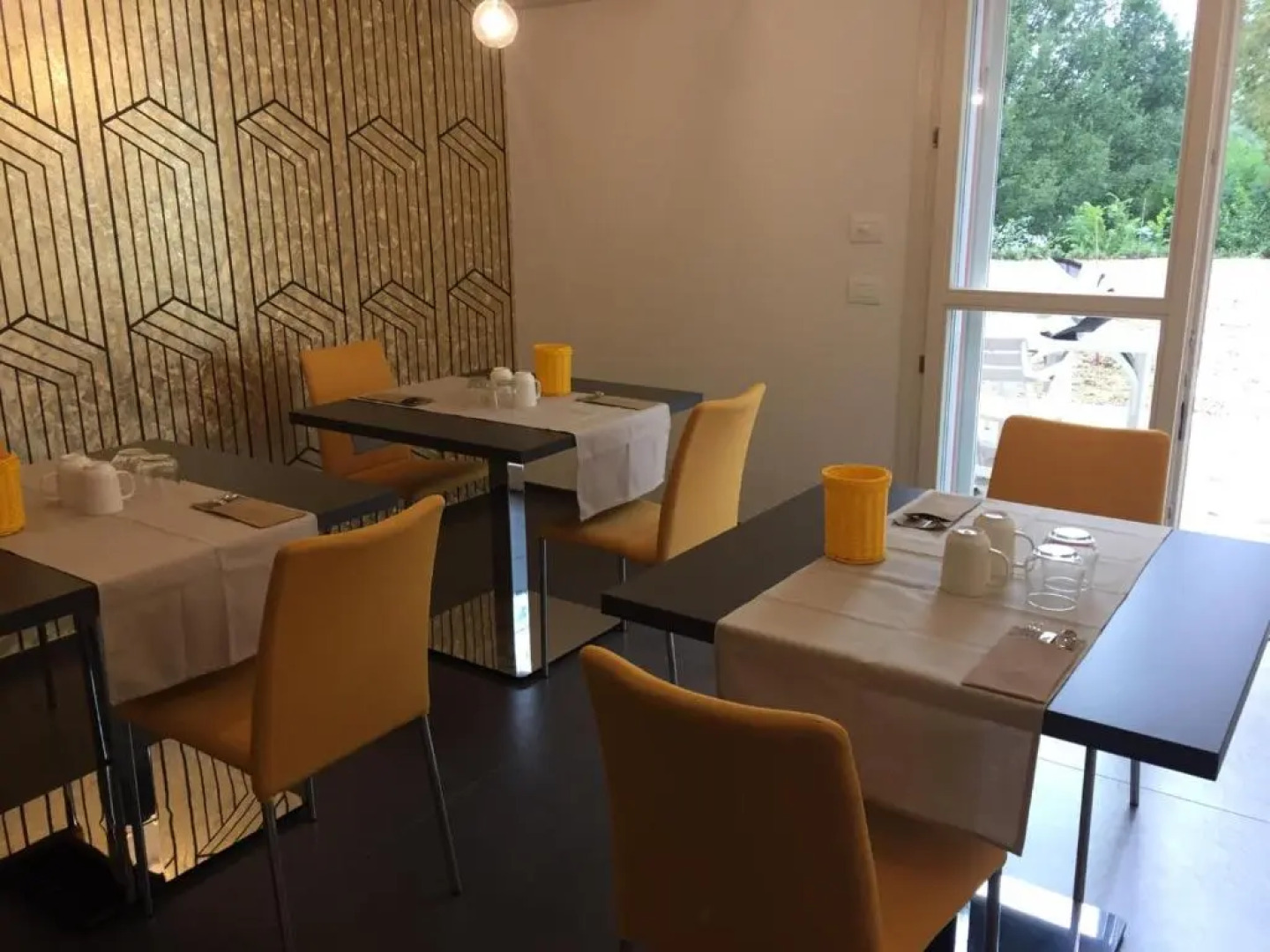 B&B Hole6 (Adults Only)