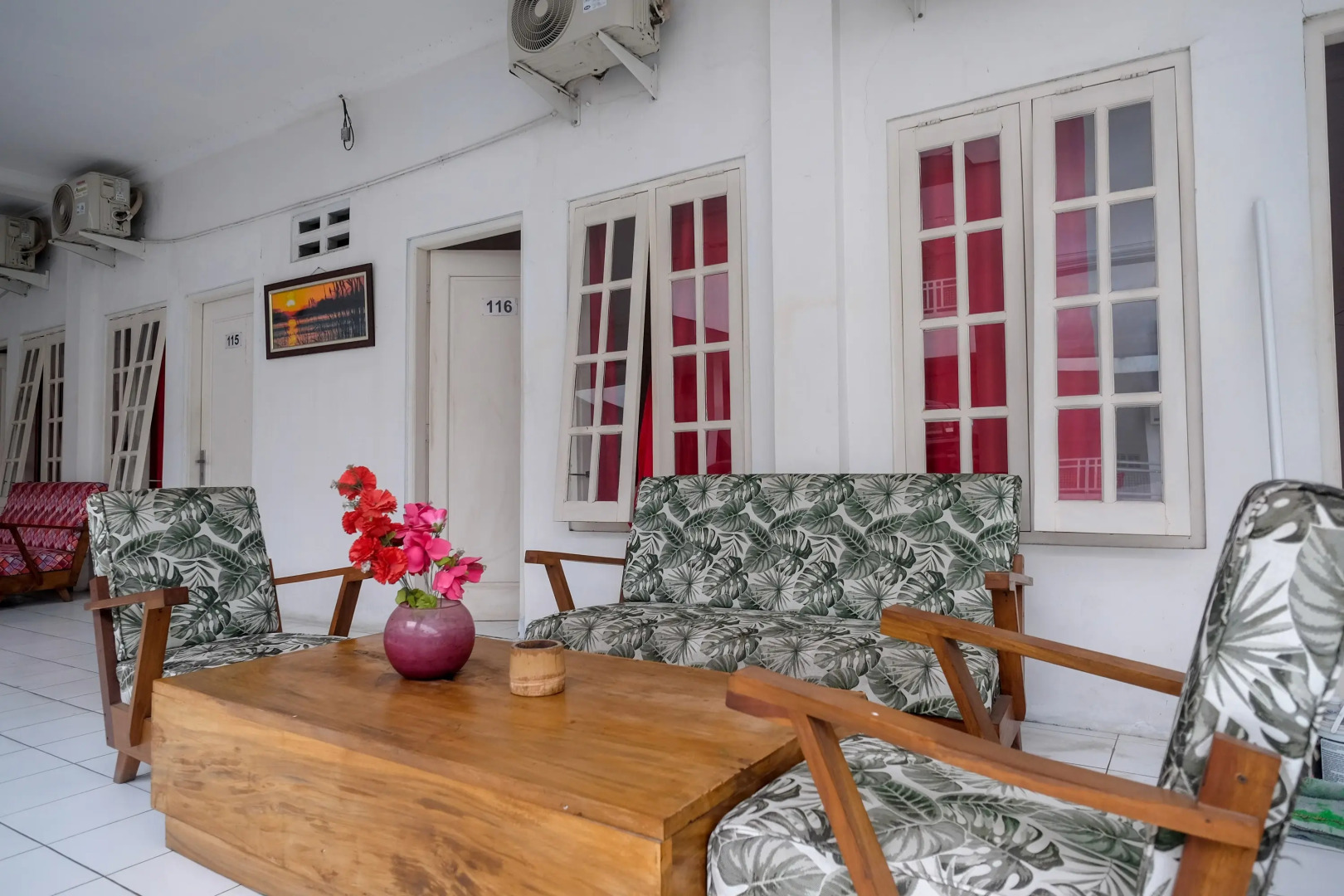 RedDoorz Plus near UMS Solo