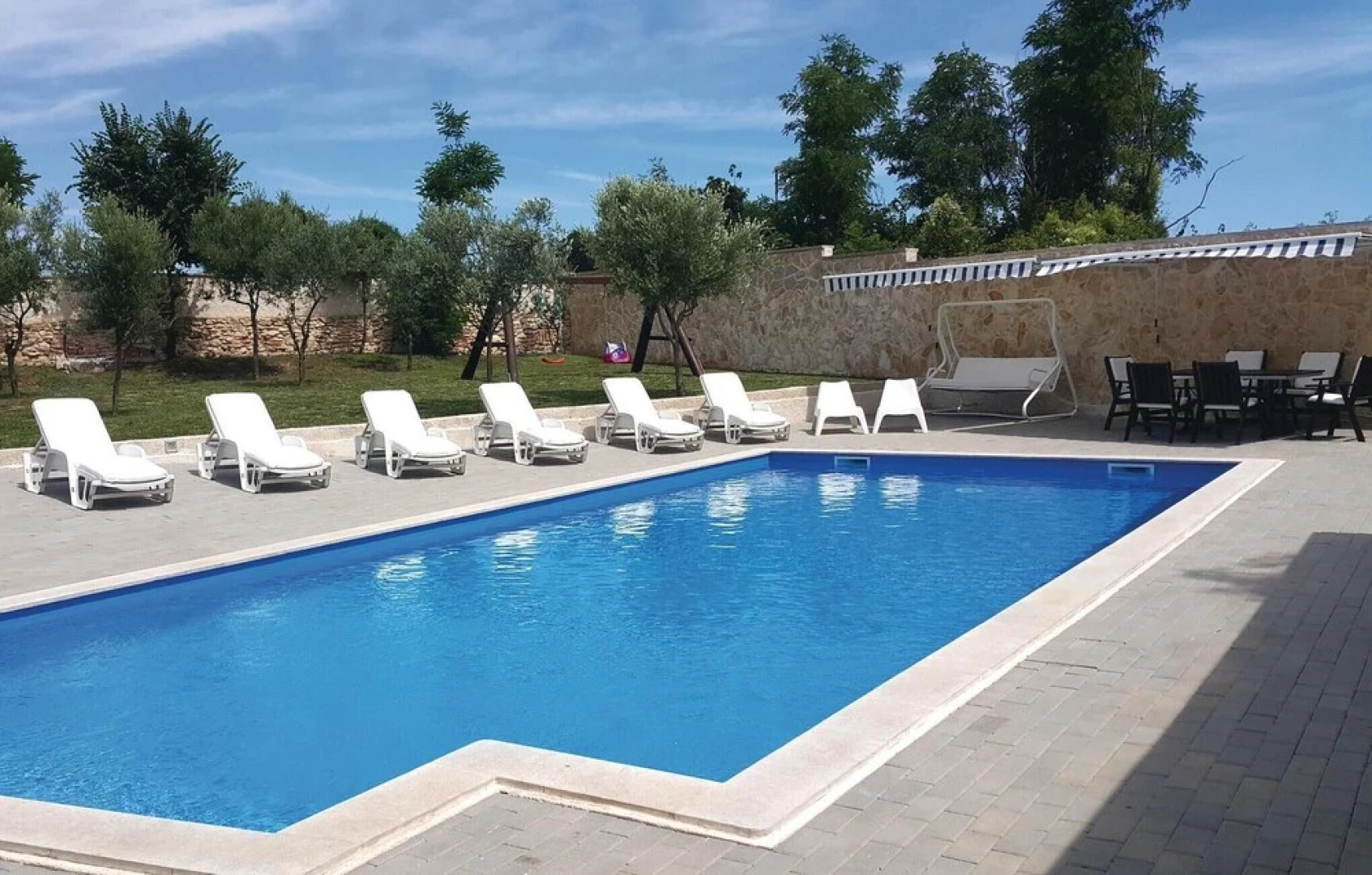 Amazing Home in Medulin With Wifi and 7 Bedrooms