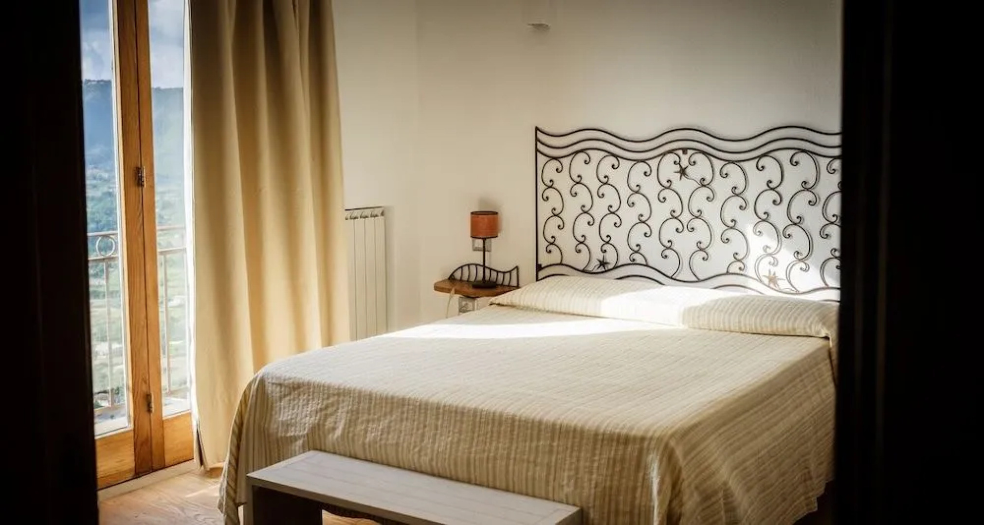 Sulle onde della collina