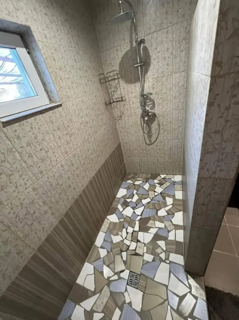 Дом с бассейном и баней