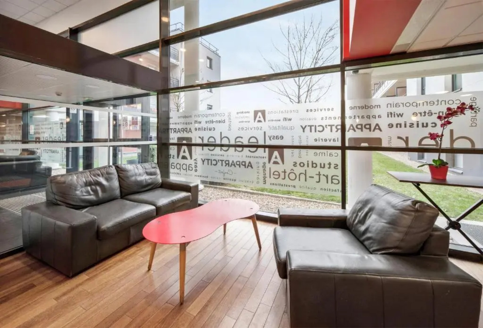 Comfort Aparthotel Versailles Saint Cyr l'Ecole