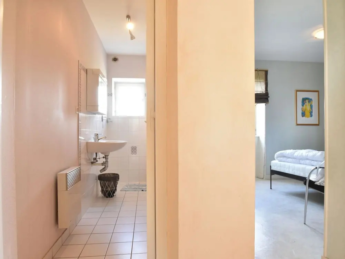 Vintage Farmhouse in Vinzelles with Pool