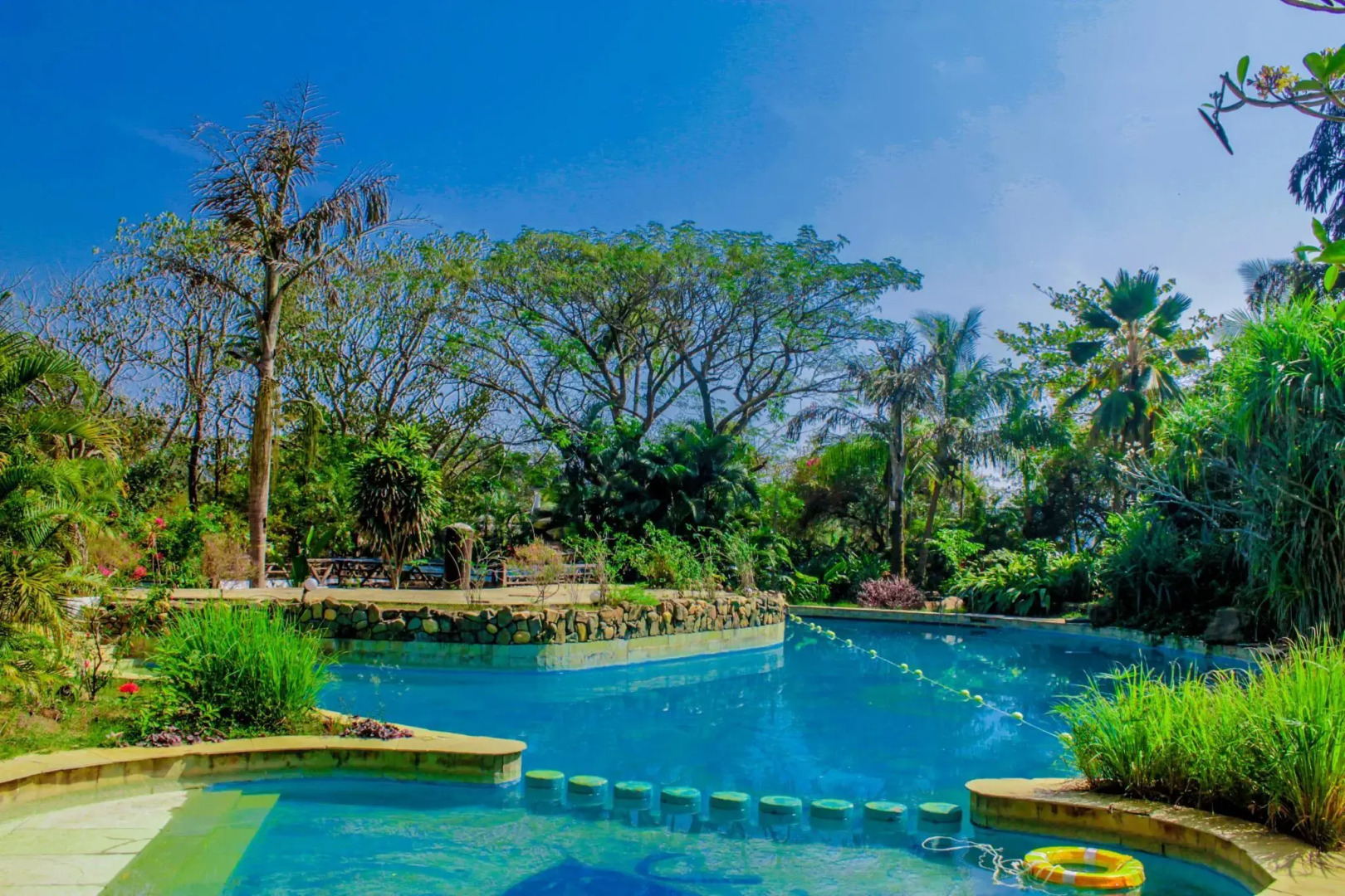 Hotel Laguna Anjuna, Goa