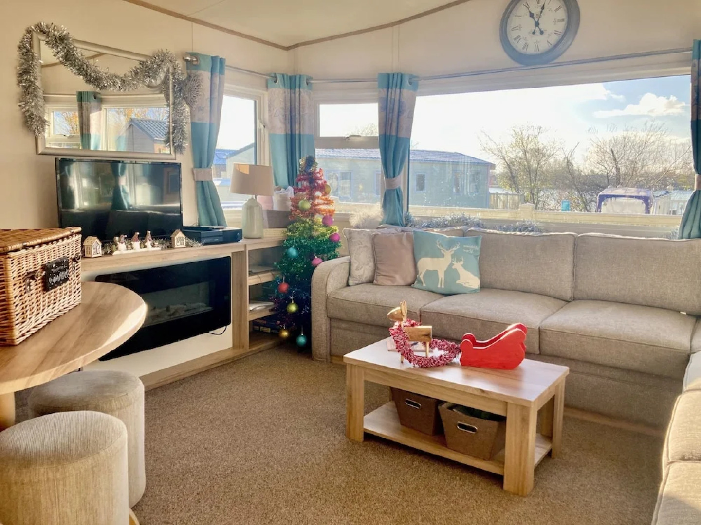 Luxury Pet Friendly Hot Tub Breaks at Tattershall