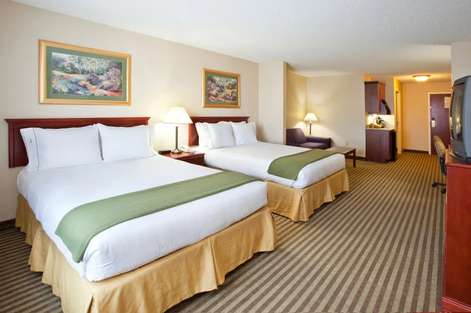 Holiday Inn Express Hotel & Suites CIRCLEVILLE