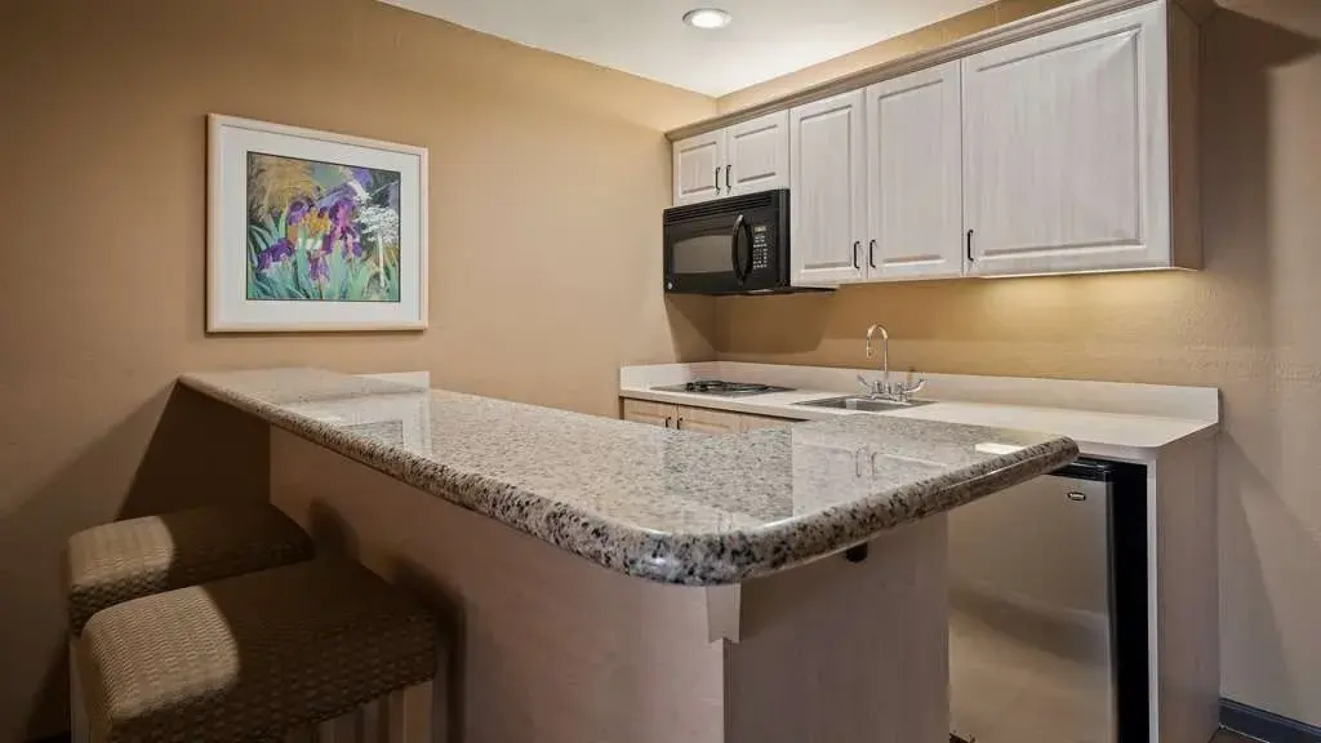 The Encinitan Hotel & Suites