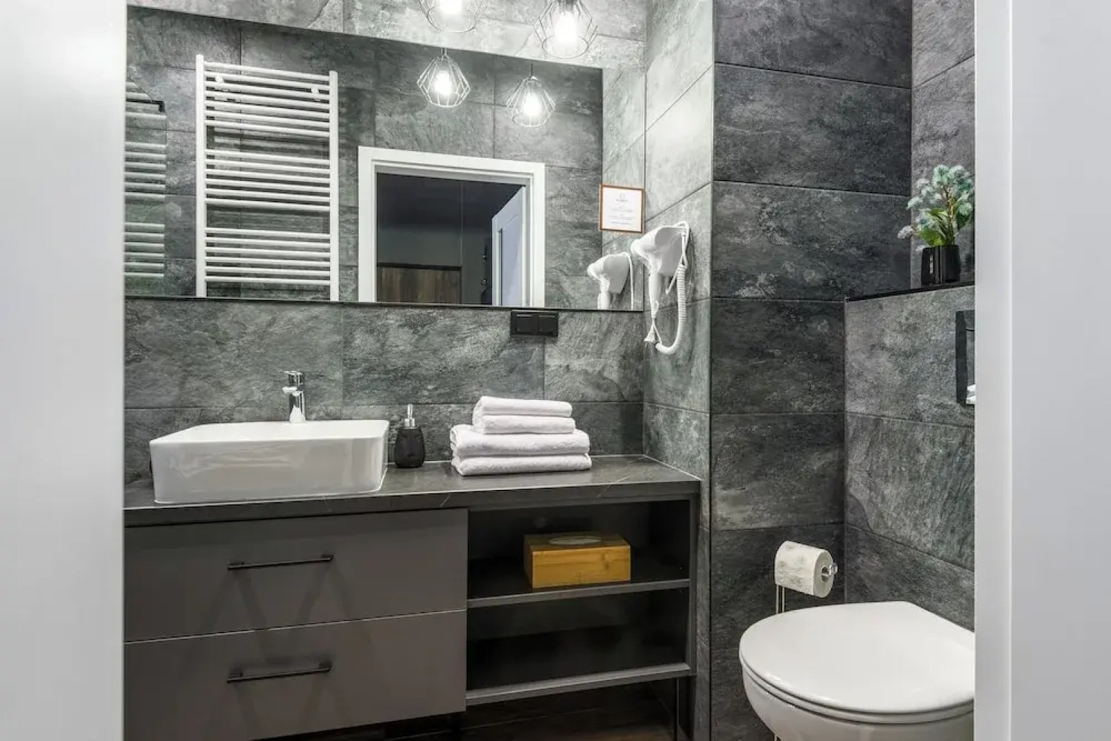 Manhattan by Kairos Apartments