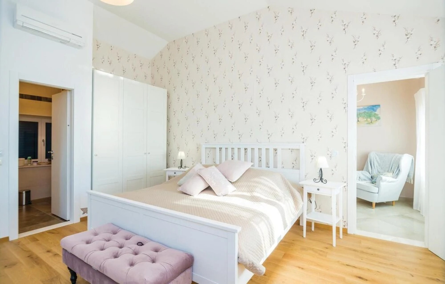 Nice Home in Brsecine With Wifi and 3 Bedrooms