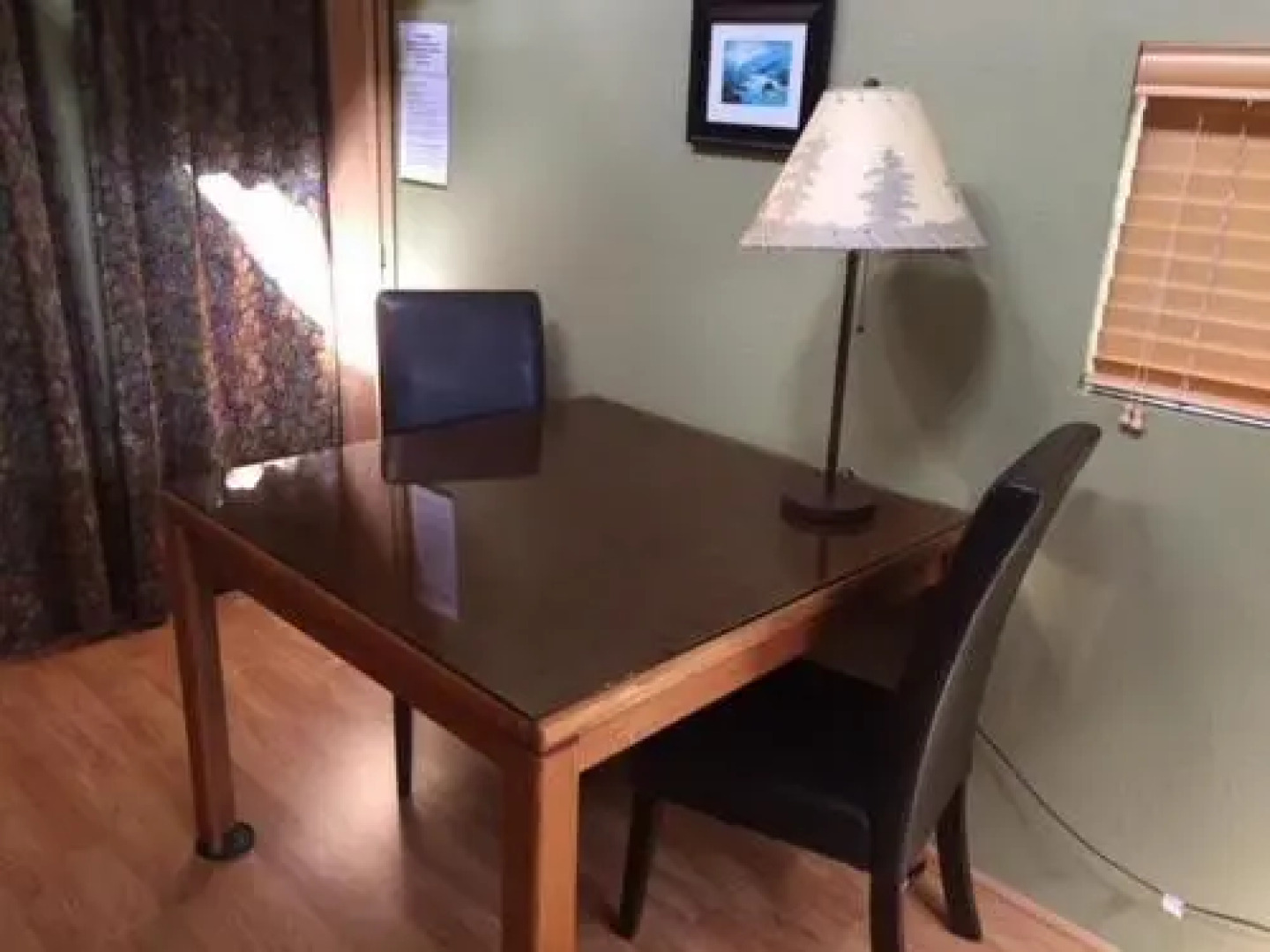 Waveseeker, Homes at White Salmon