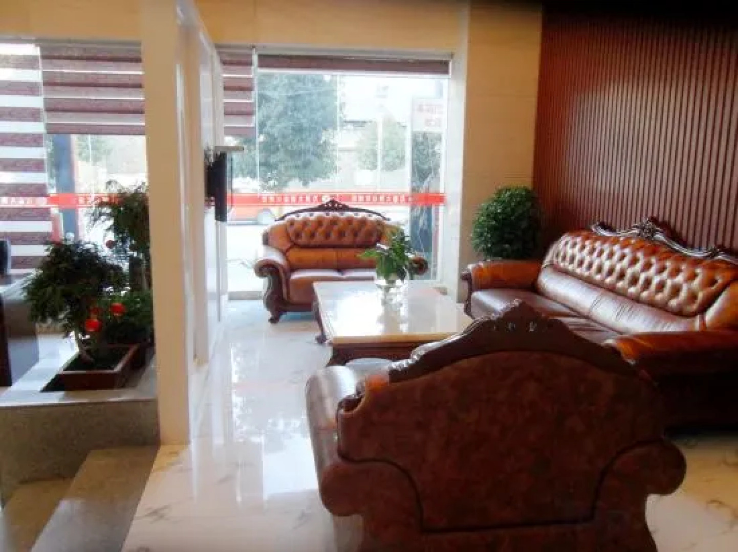 Wande Hotel (Lichuan Central Passenger Transport Terminal Tenglongdong Branch)