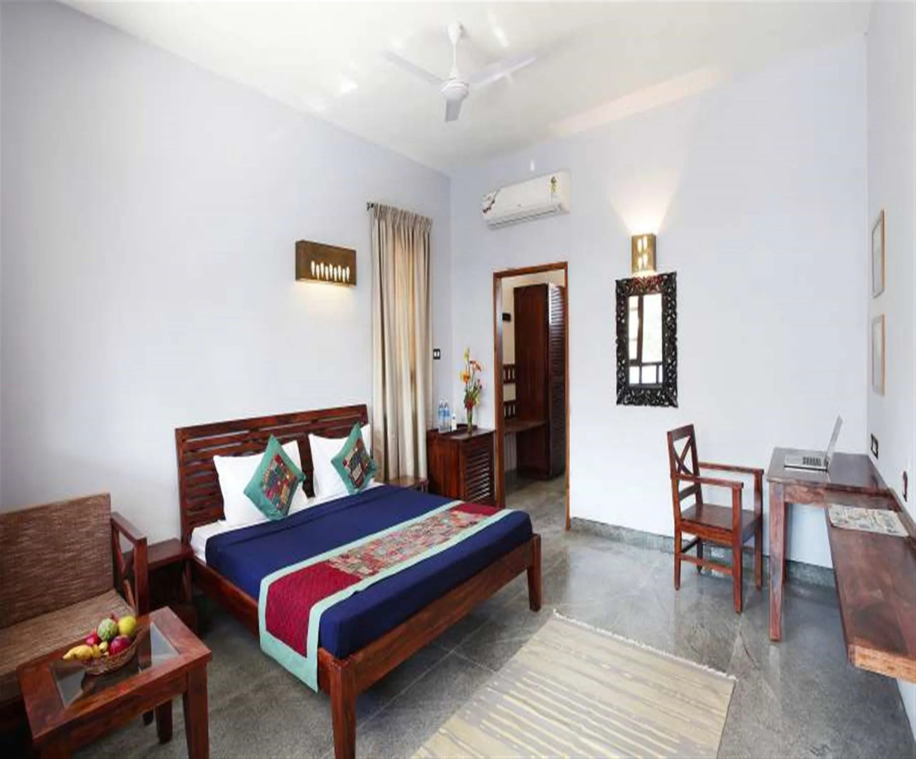 Heritage Resort Hampii