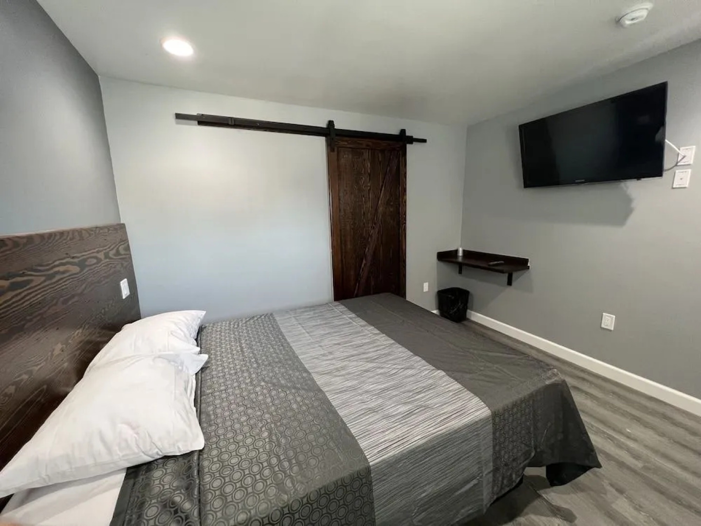 ERTH INN by AGA Bell Gardens