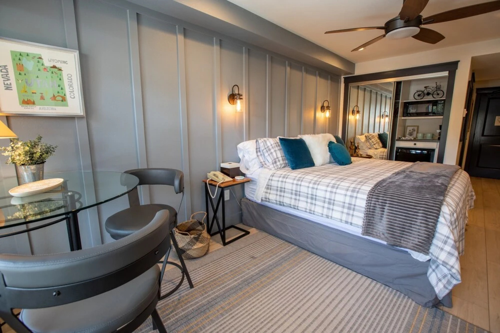 1303 - Two Bedroom Deluxe Eagle Springs West 2 Condo by RedAwning