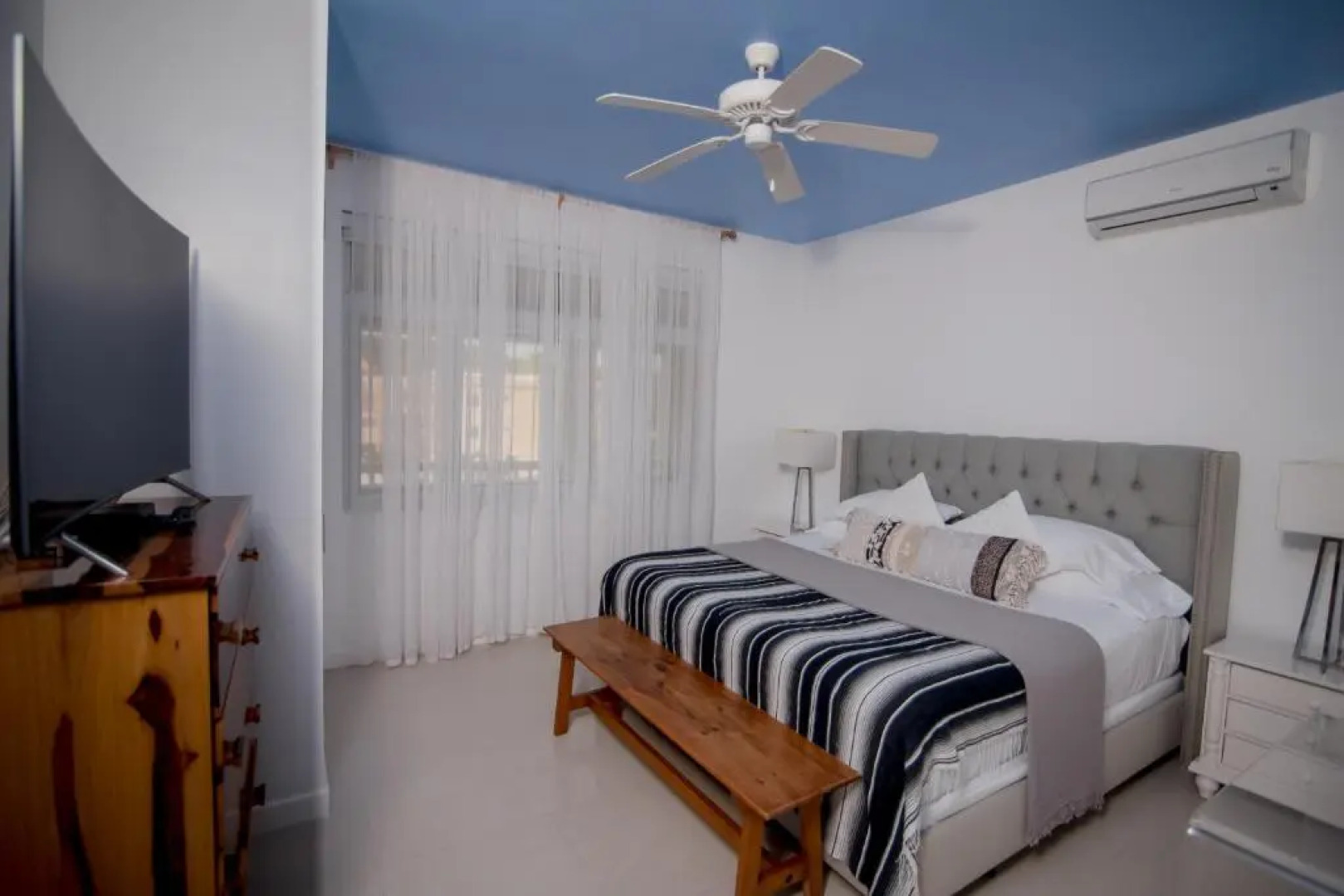 Ocho Rios Penthouse at Whispering Seas