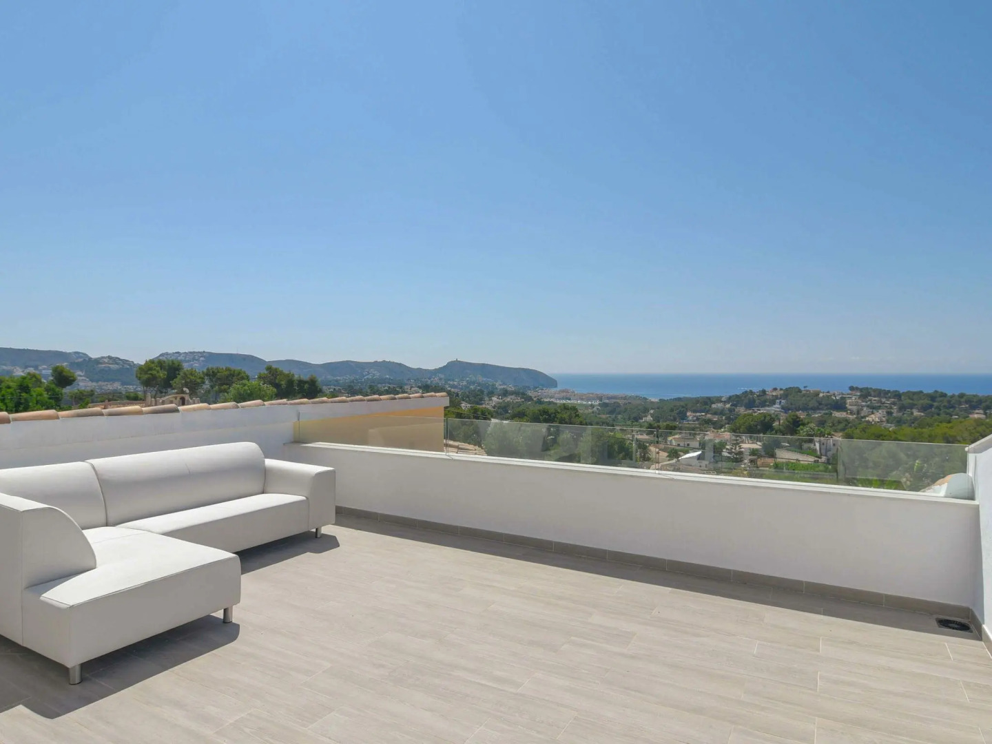 Coastal Villa With Pool