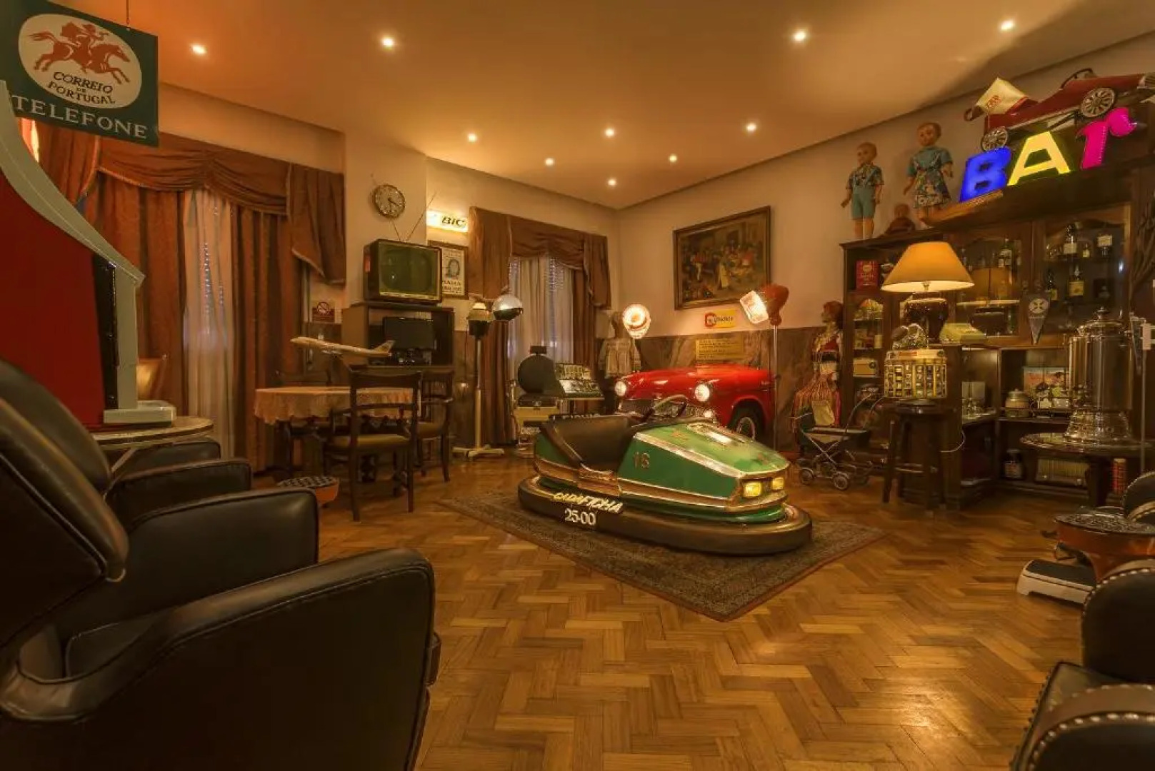 Pão de Açúcar – Vintage Bumper Car Hotel