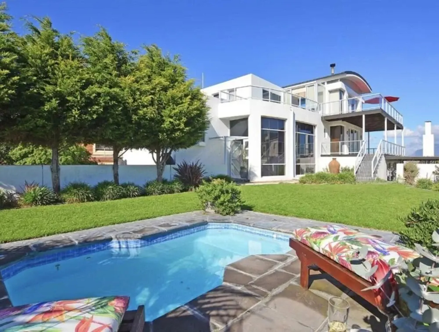 7th Wonder Guesthouse