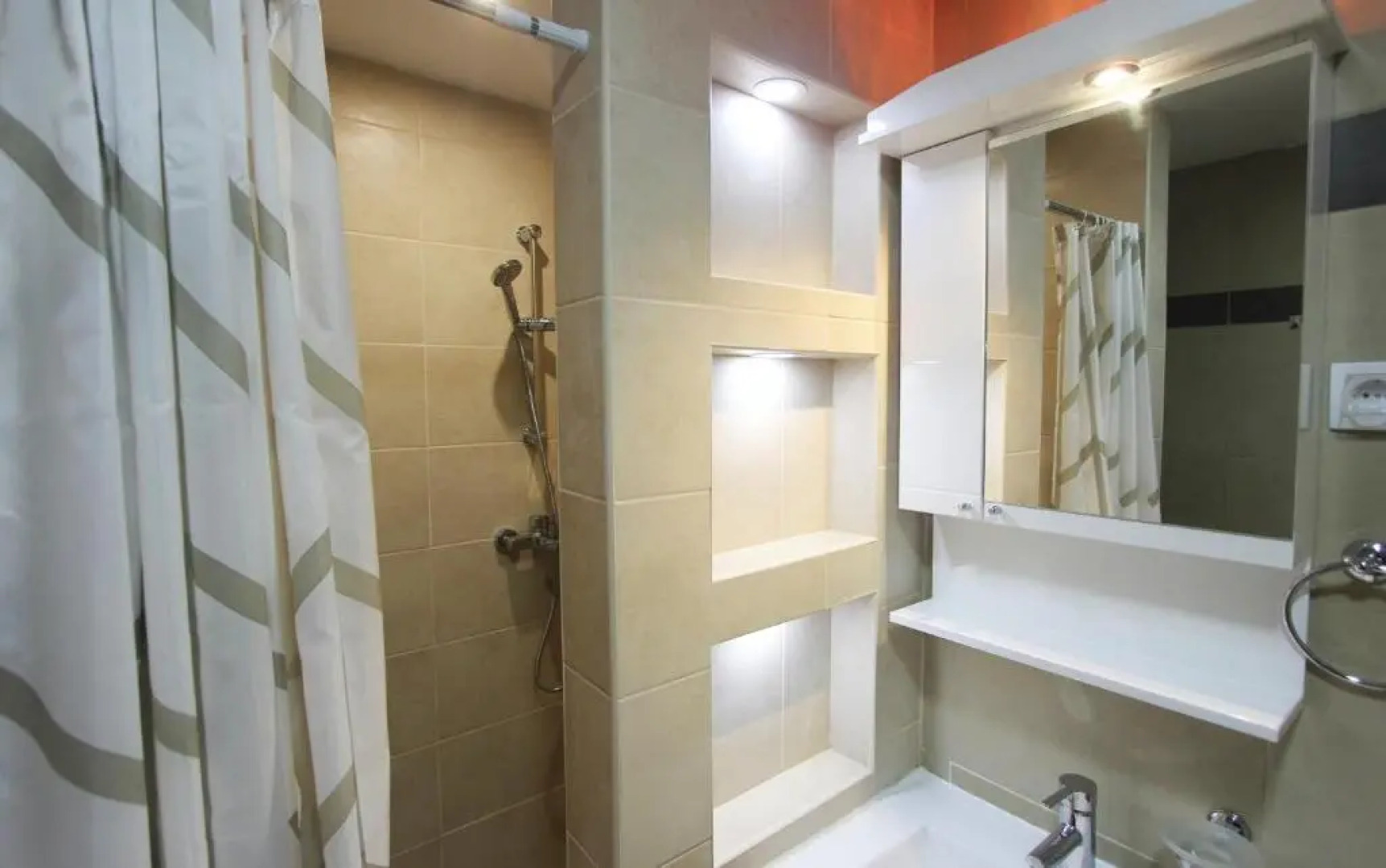 2 BR Apartment in Blue Horizon Przno