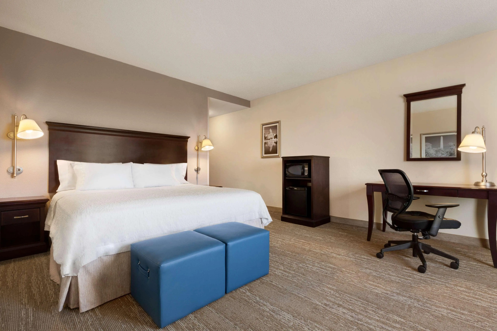 Hampton Inn & Suites Washington-Dulles International Airport