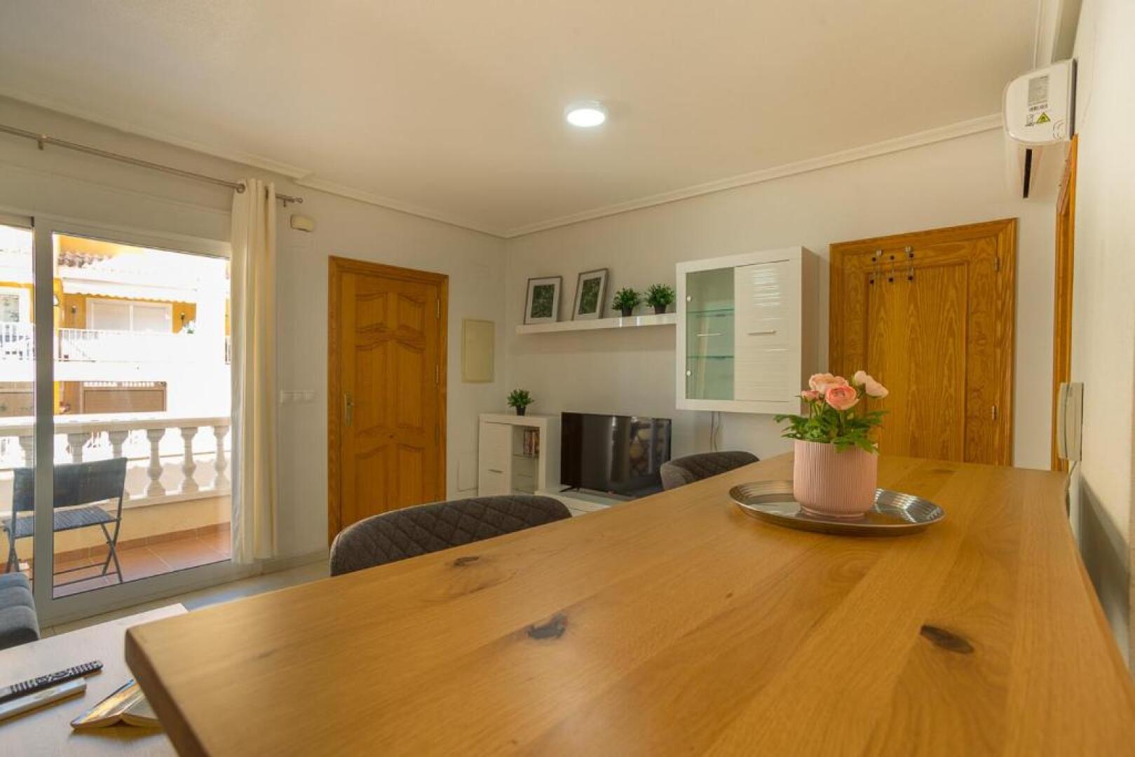 2 bedroom 2 Bathroom Entire Apartment in Rojales with Pool