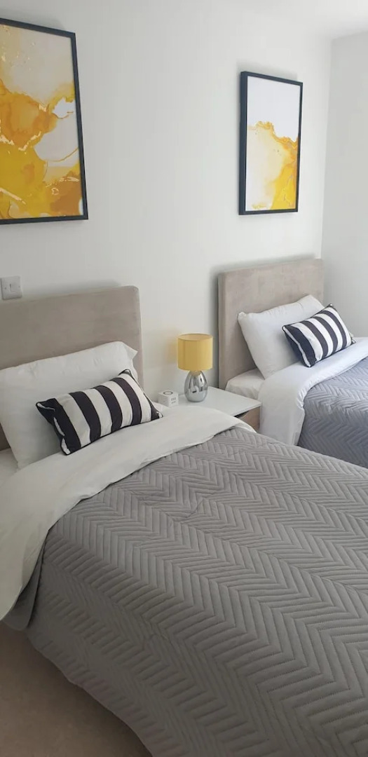 Quay Apartments Exchange Quay Salford Quays