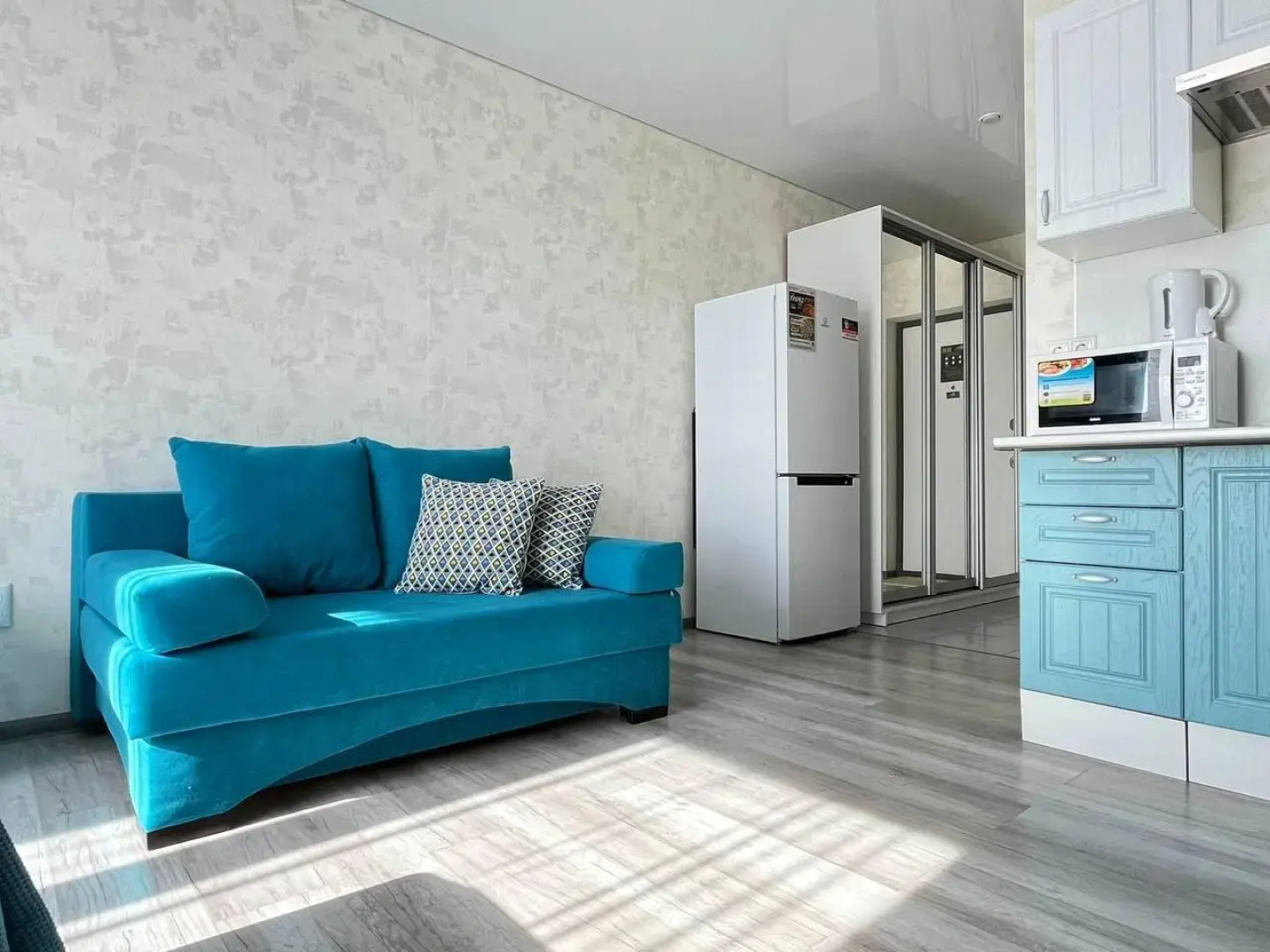 Romlex Apartments (Ромлекс) на улице Вице-адмирала Воронцова 9