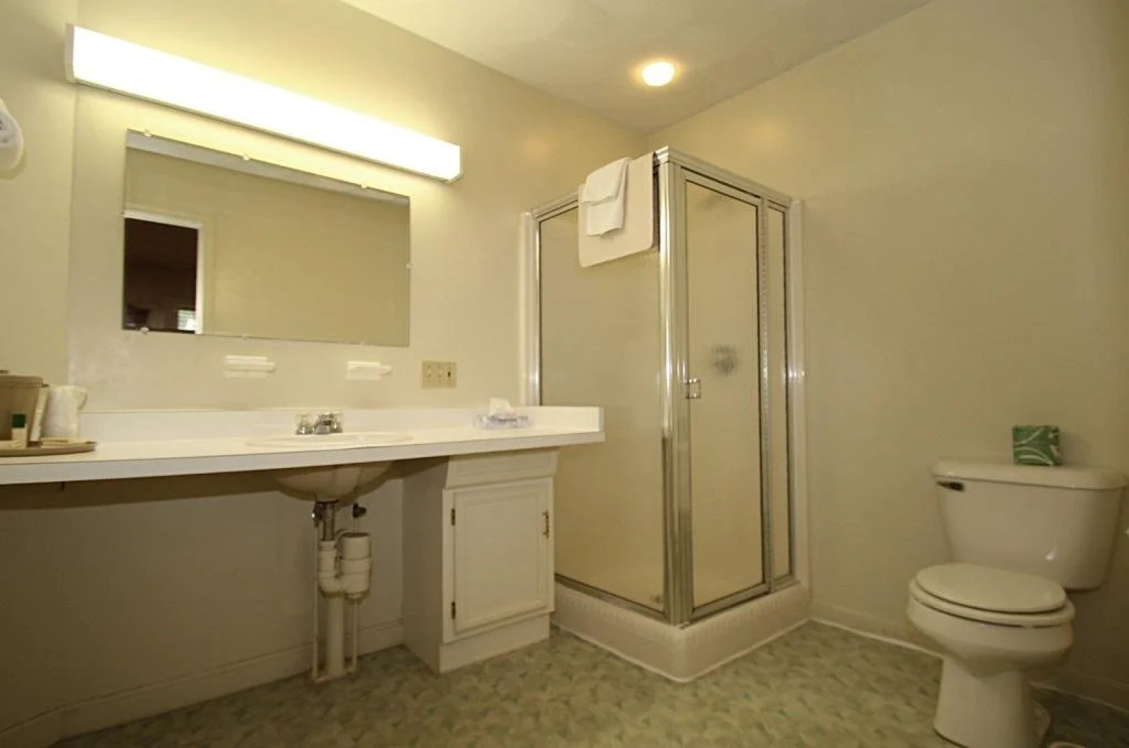 Hamilton Village Inn