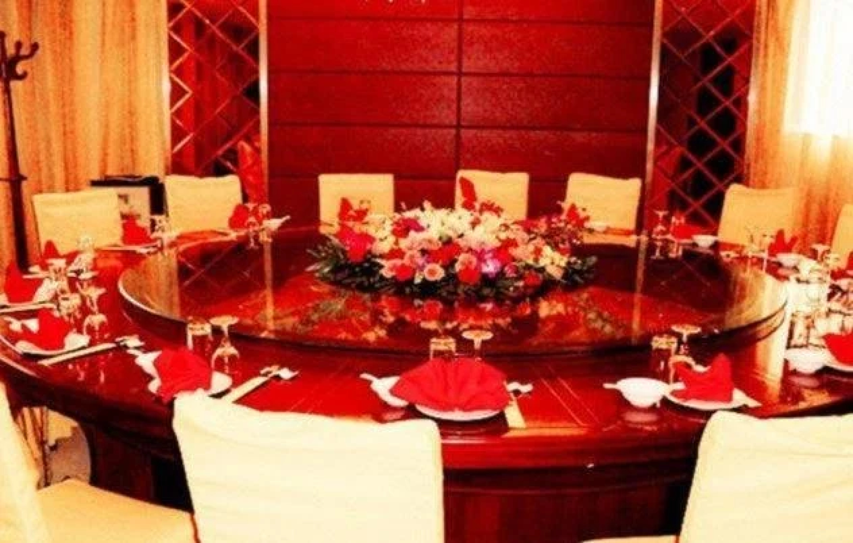 Lichuan Cang Hong Hotel
