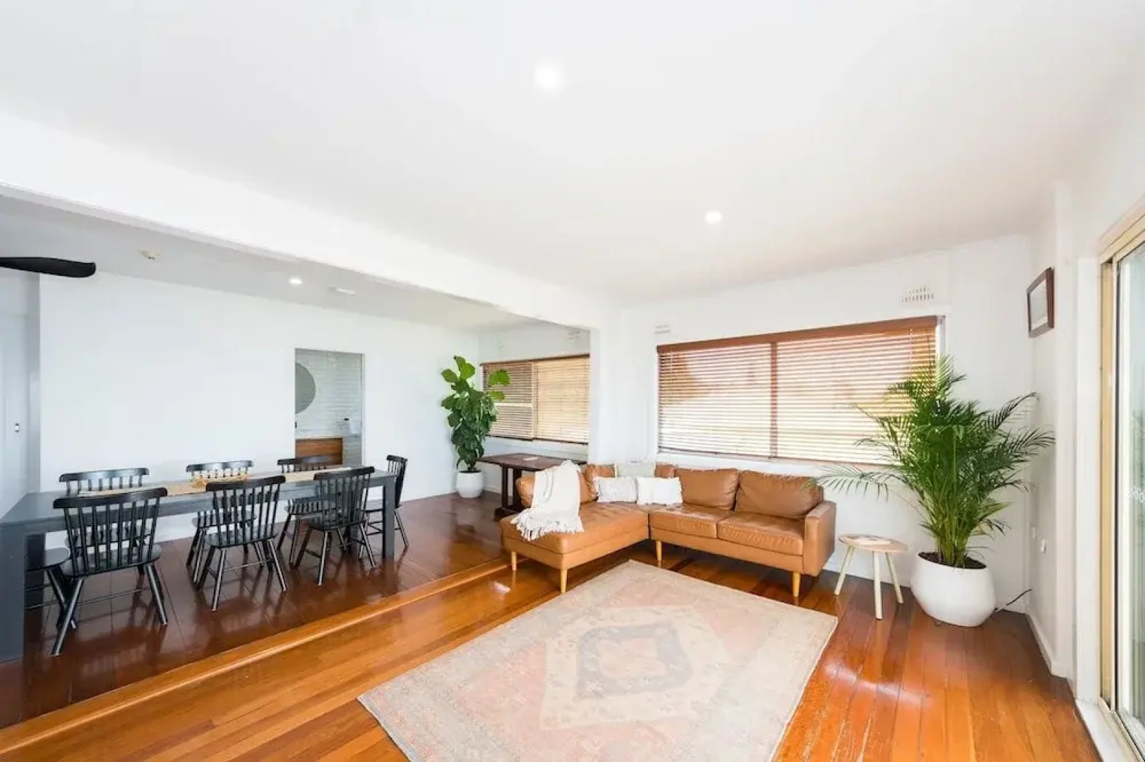 The Happy Pelican Harrington Hotel