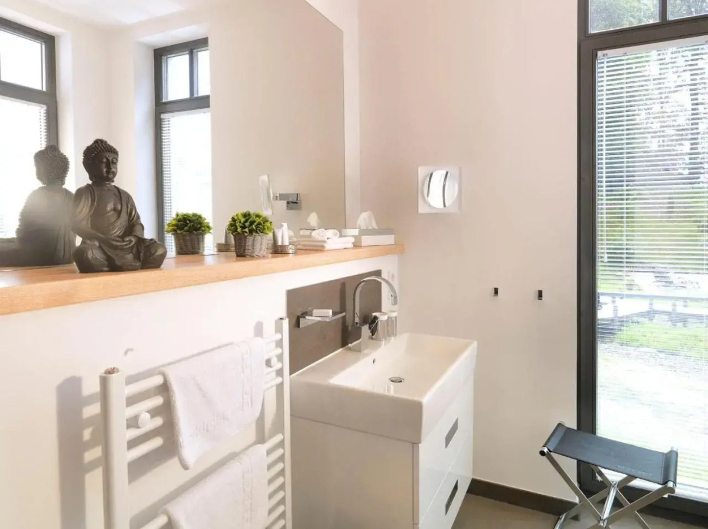 Waterview Cloud - a16737