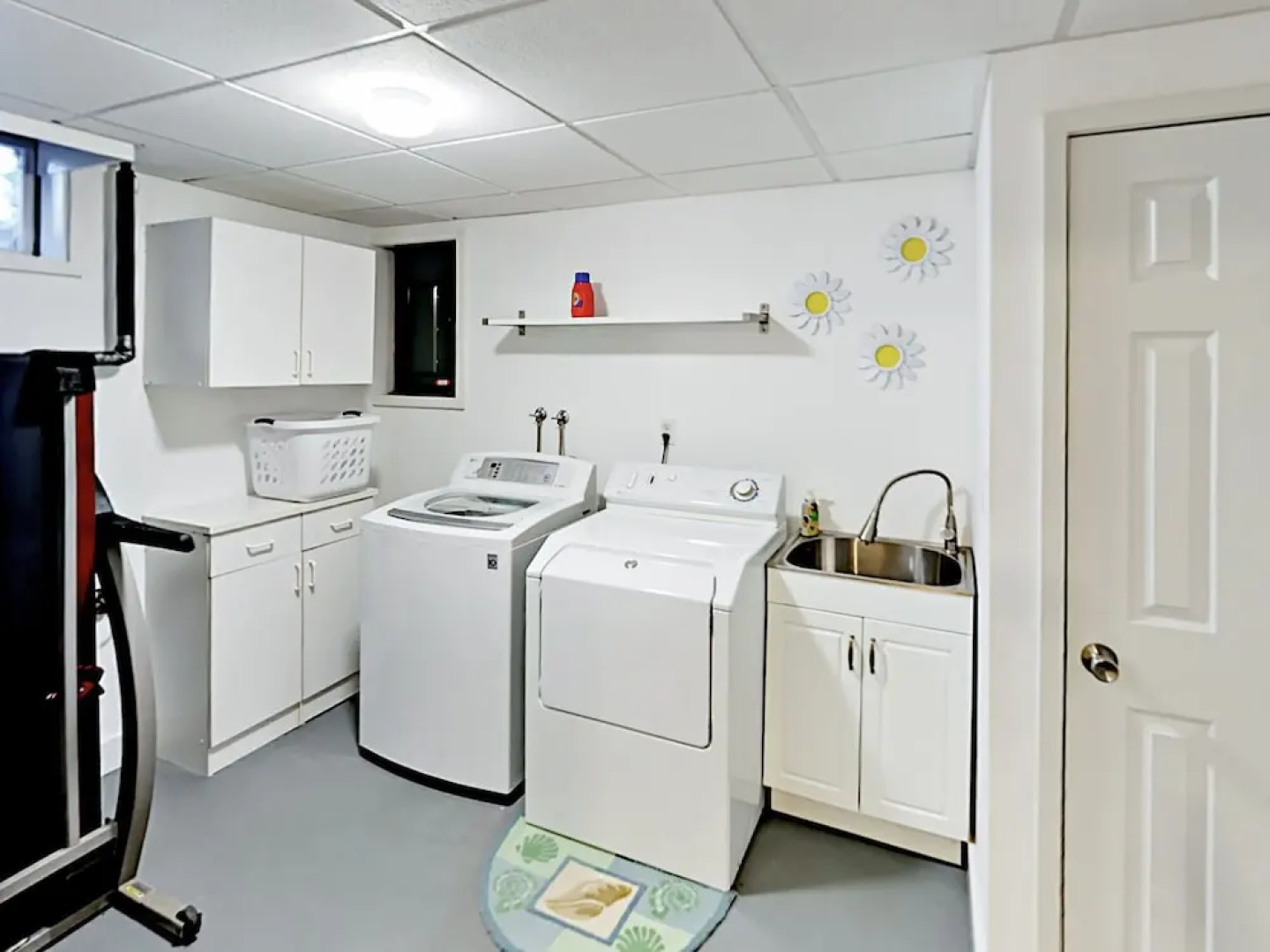 39 Tirrells - 3 Br Home