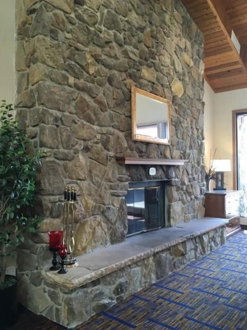 Courtyard By Marriott Merrillville