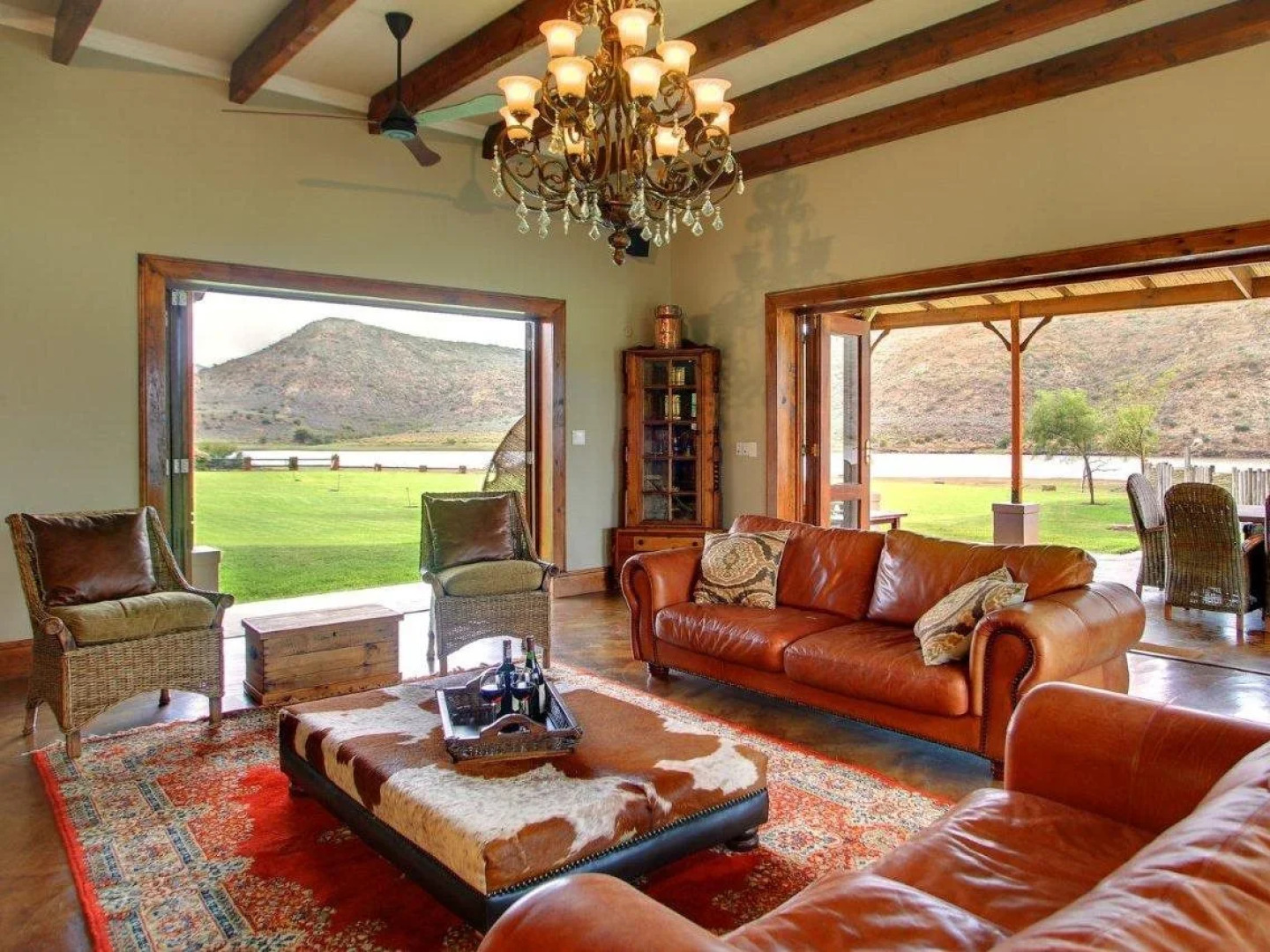 Madi Madi Karoo Safari Lodge