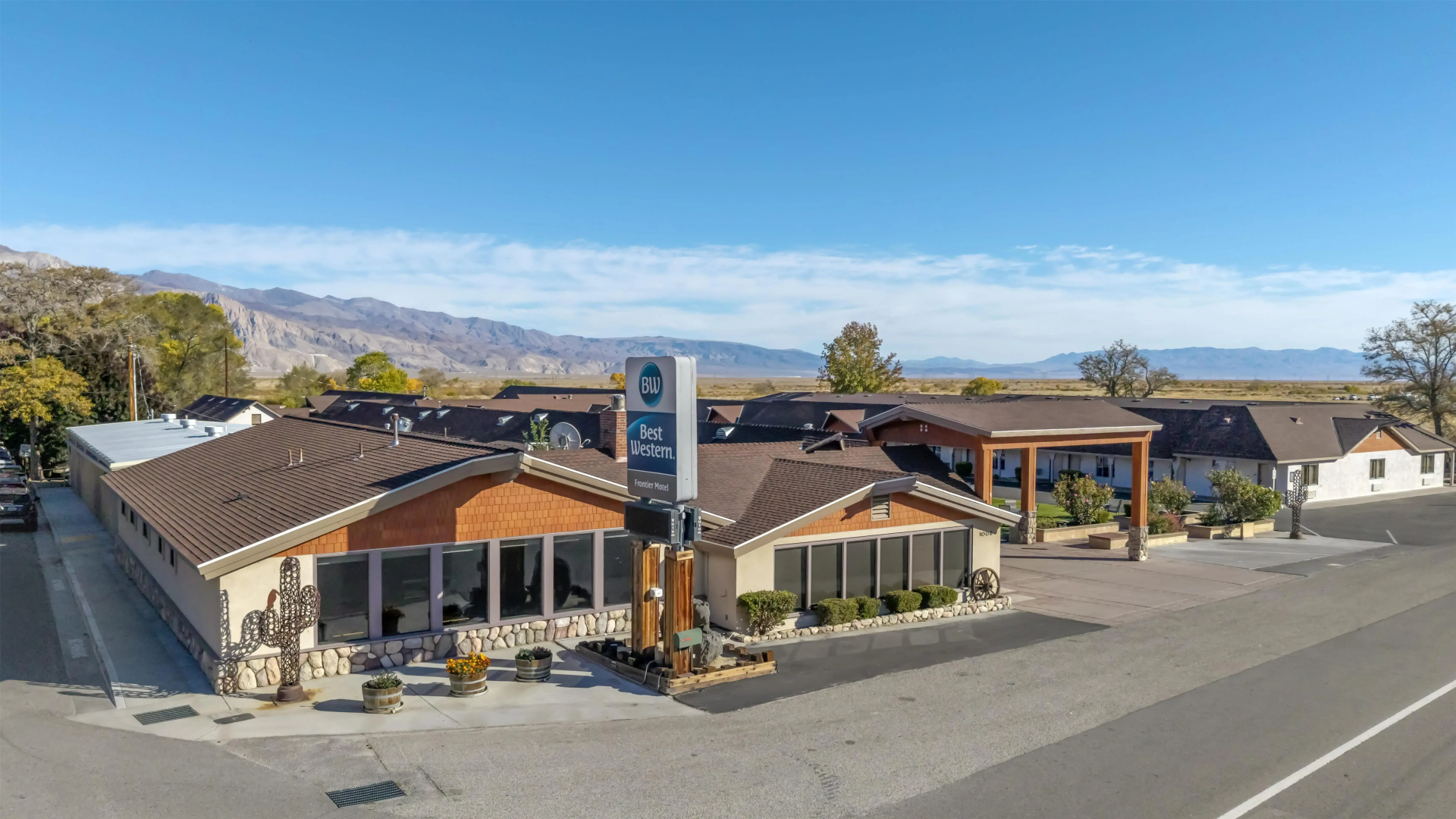 Best Western PLUS Frontier Motel