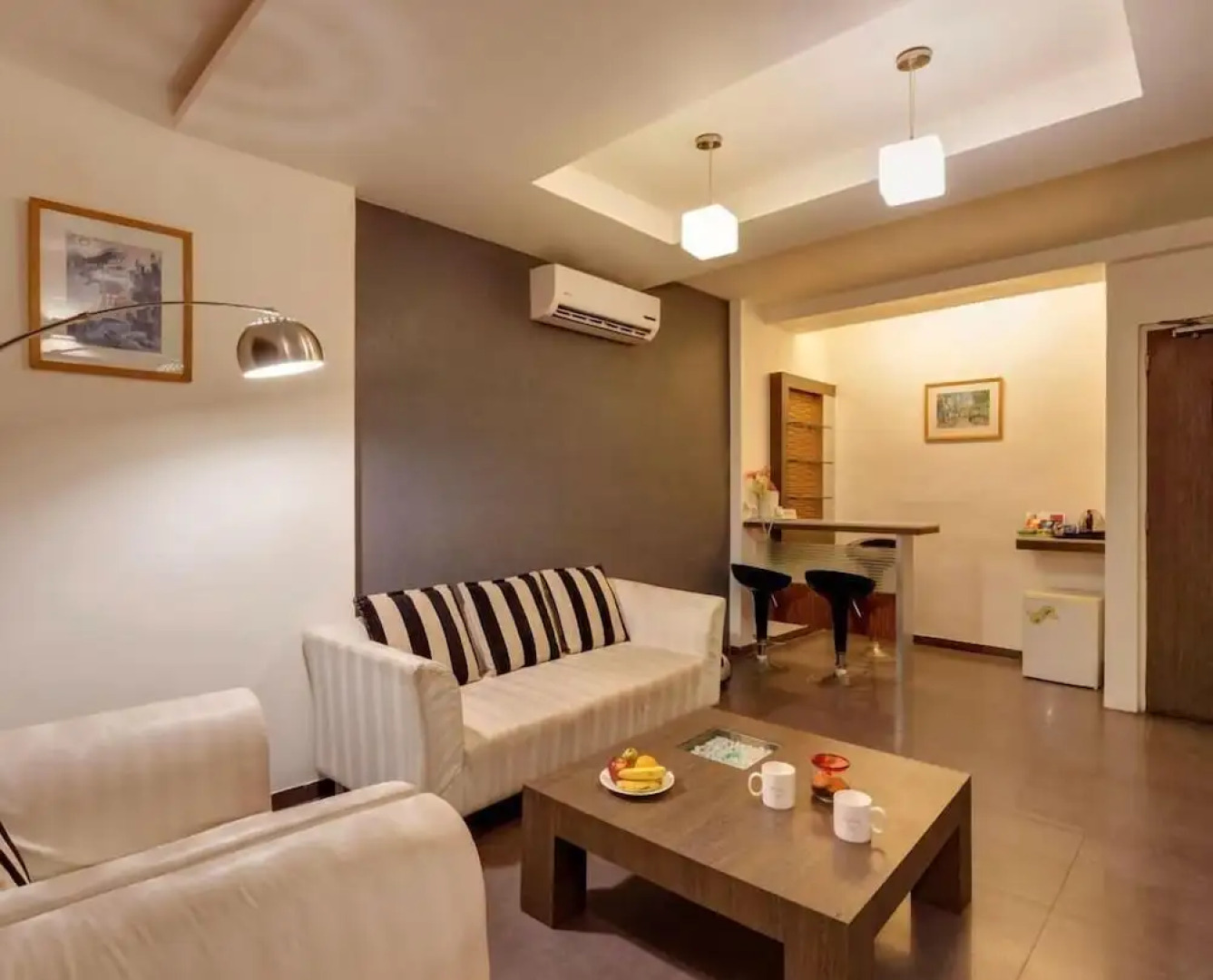 Hotel Raysons Regency