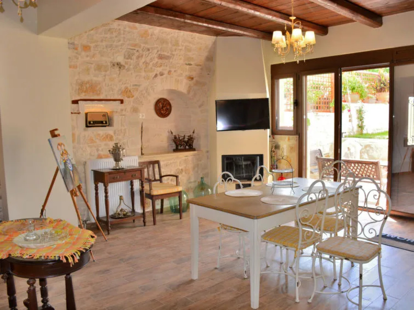 Apartment Arhontariki I