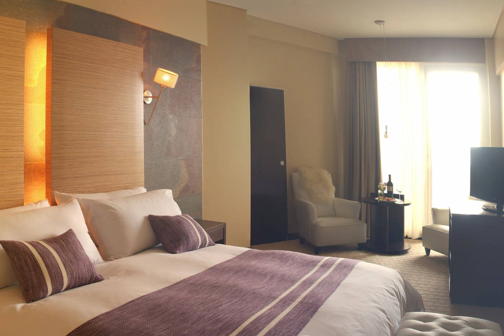 Rayentray Grand Hotel