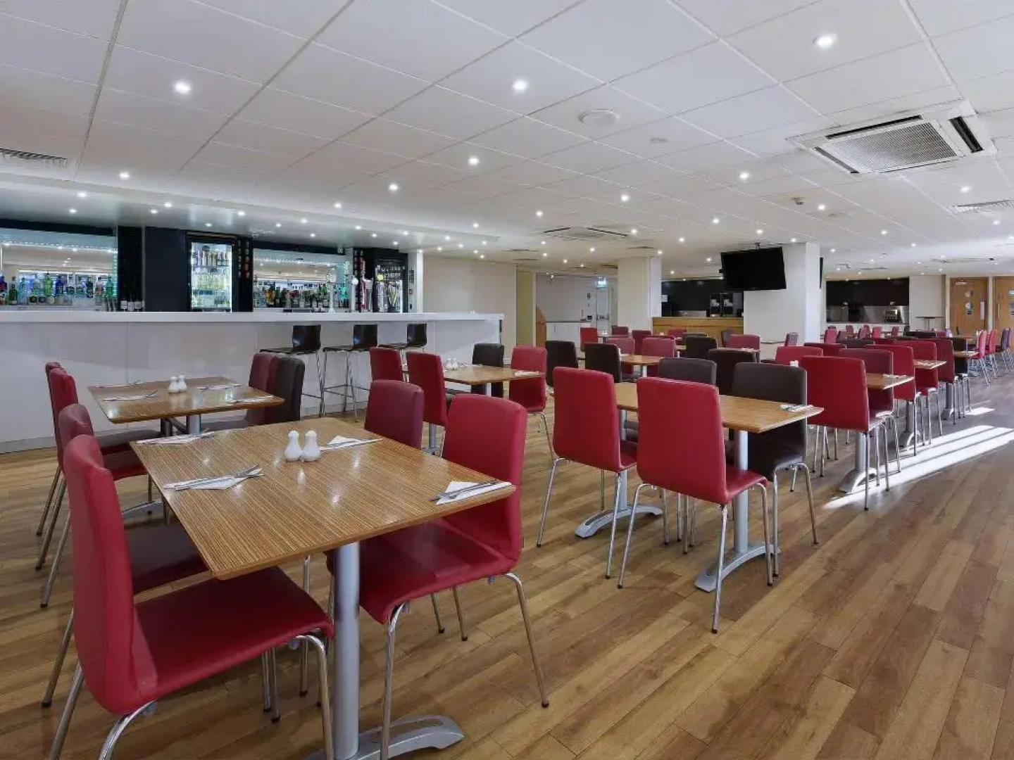 Travelodge London Kings Cross Royal Scot Hotel