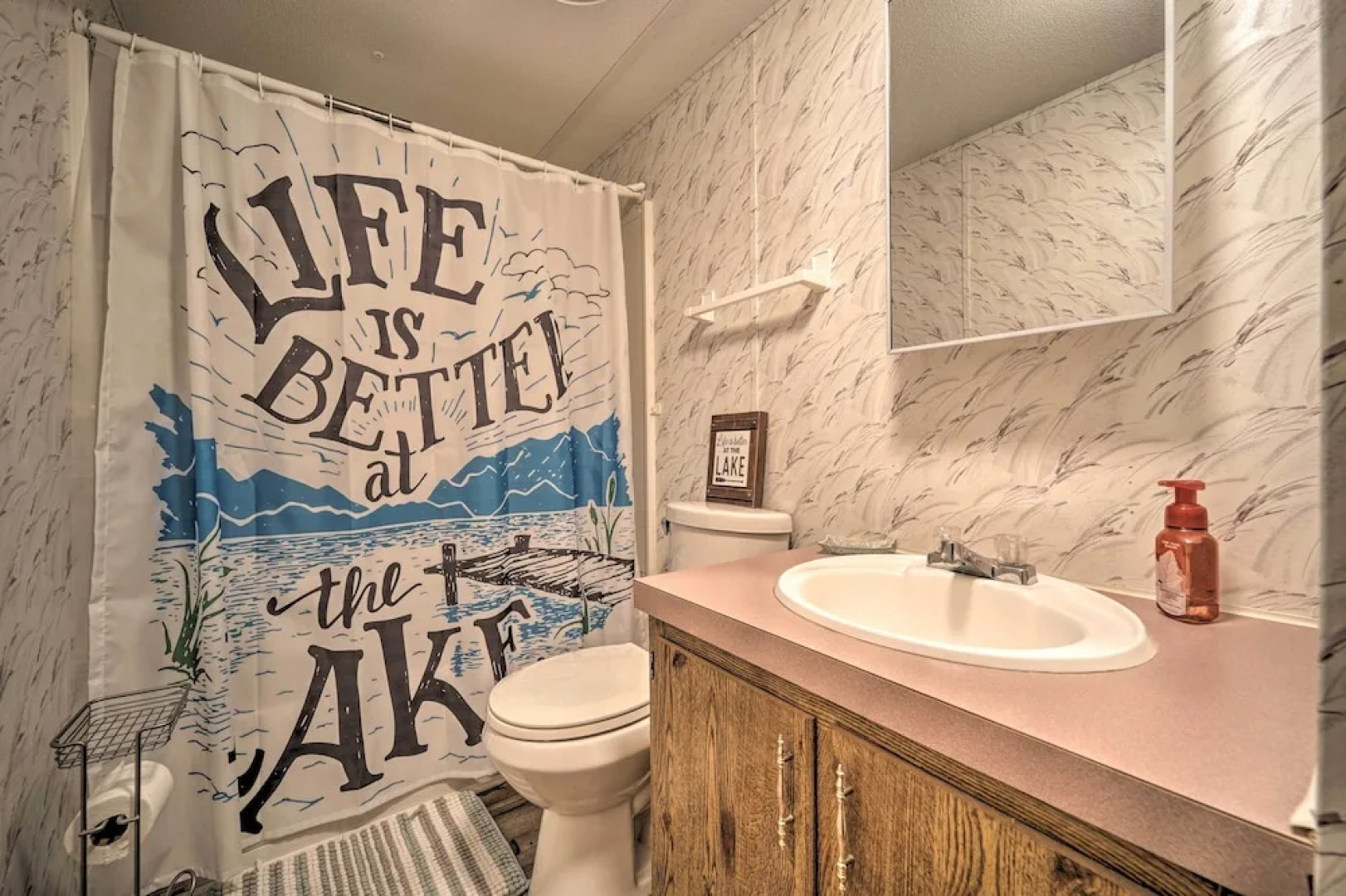 Quaint Cottage Overlooking Cherokee Reservoir