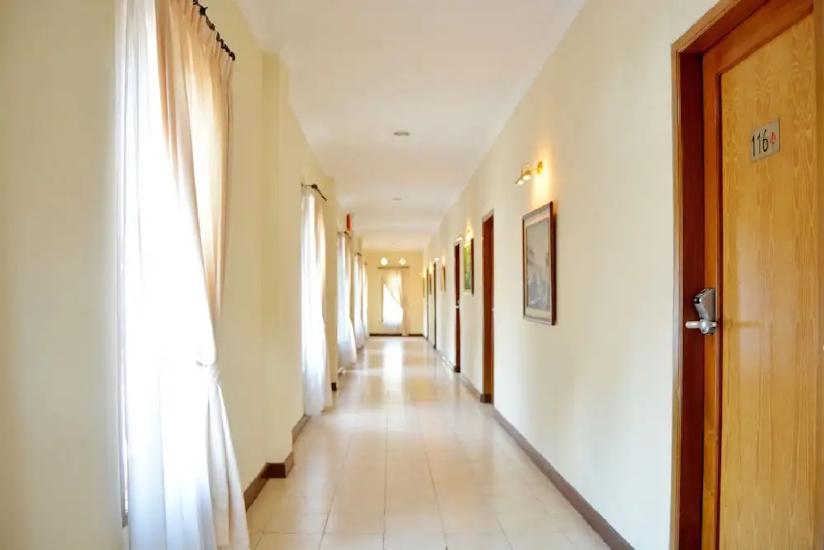 ZEN Rooms Cipayung Km. 20