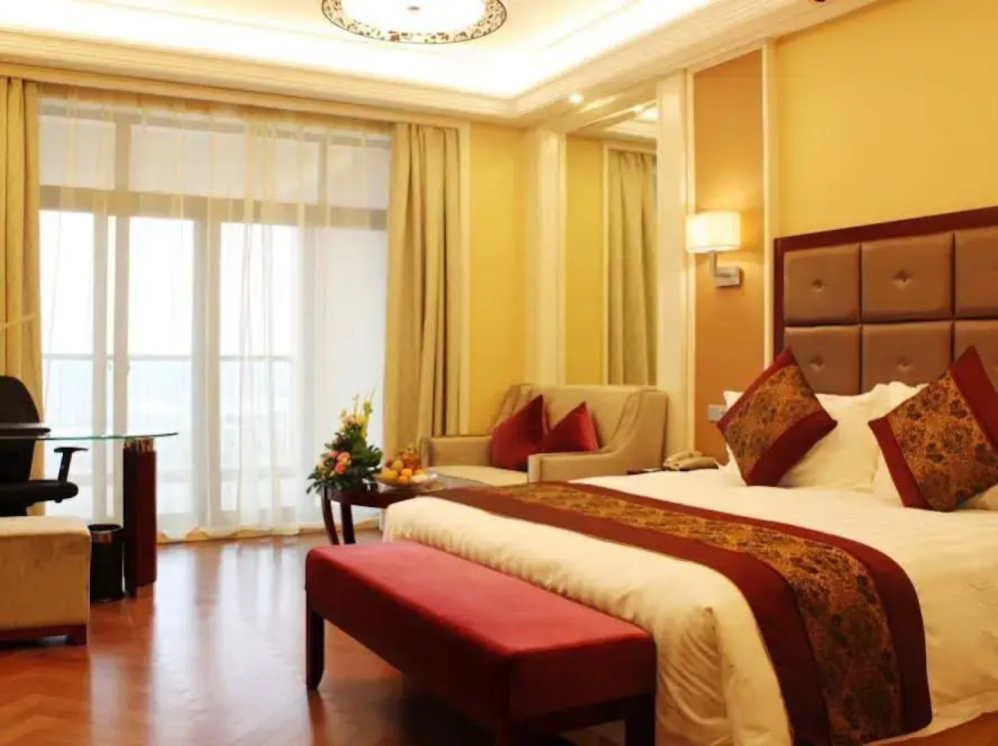 Chaohu Yuanzhou Haoting Hotel