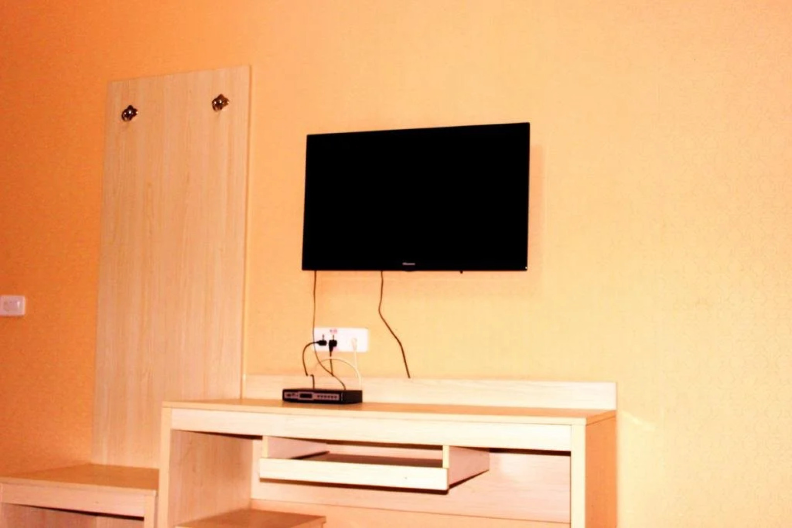 Wudangshan Tanluzhe Youth Hostel