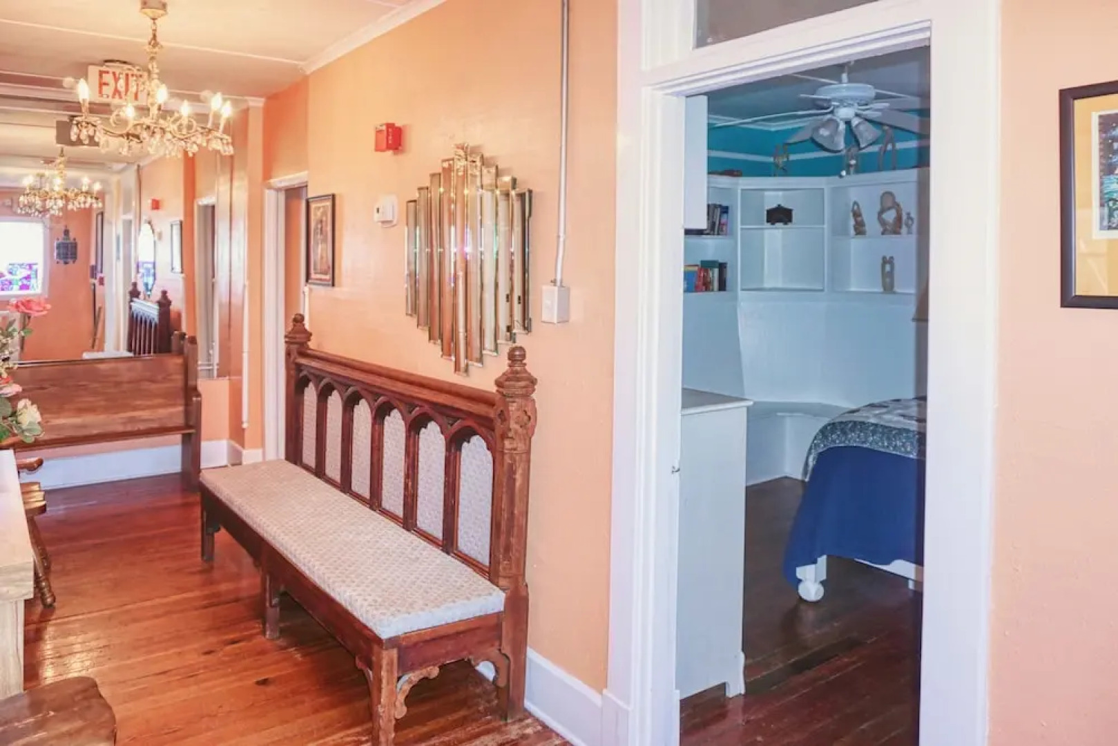 Pass A Grille Beach Escape (107-8)