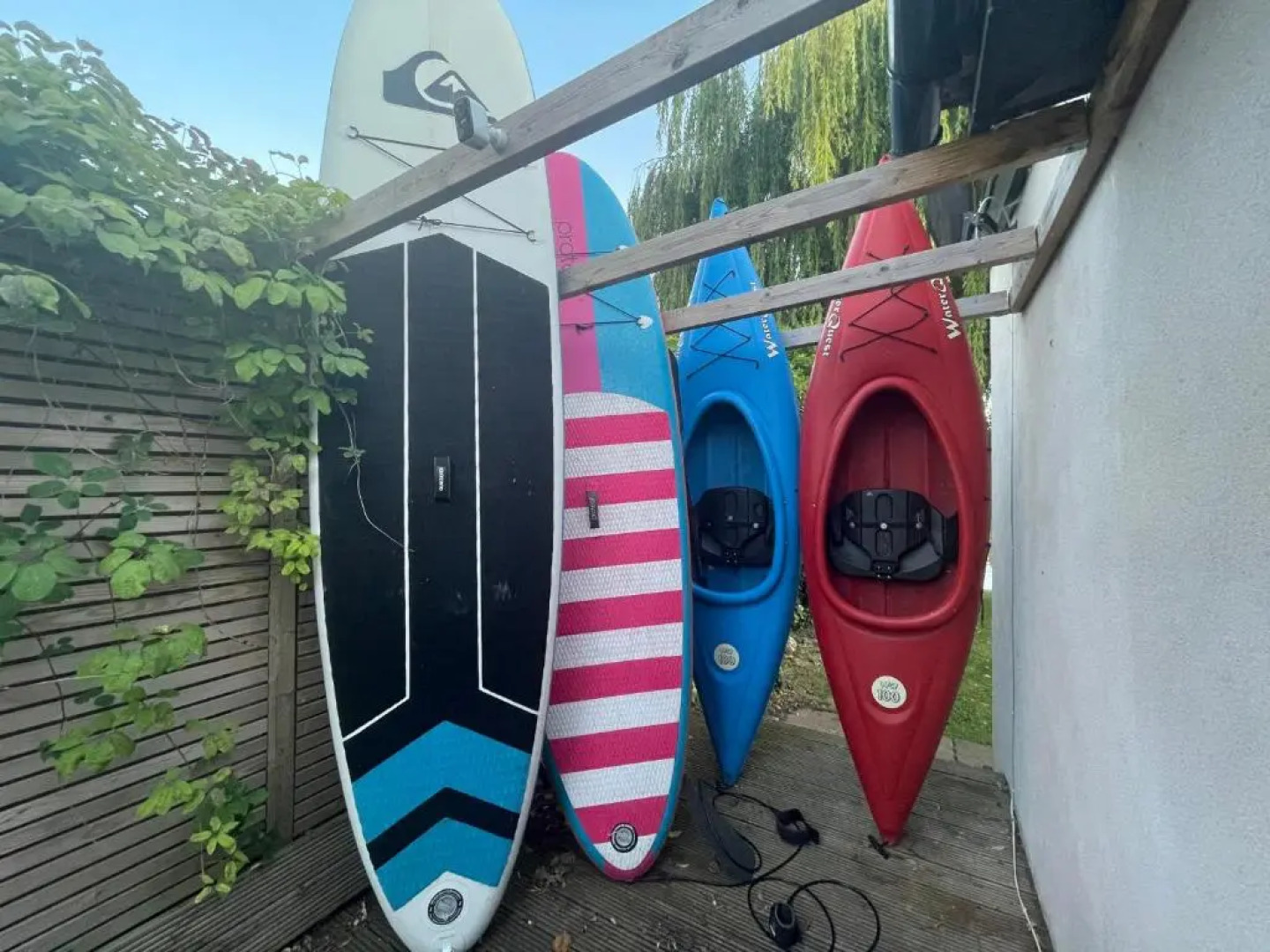 Maygrove Retreat - Sleeps 2 - Jacuzzi - Parking