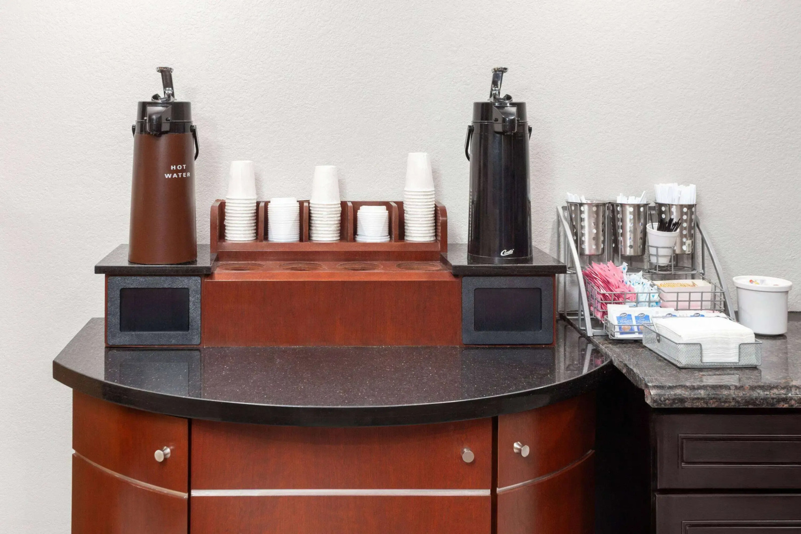 Super 8 by Wyndham Romeoville Bolingbrook