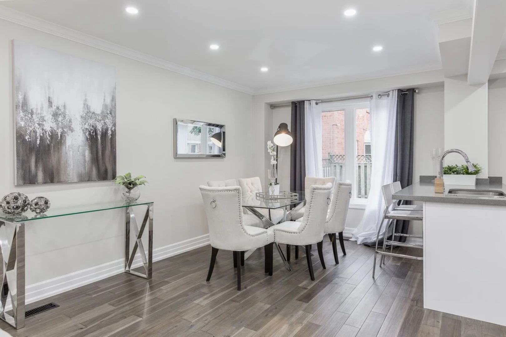 QuickStay - Stunning 4bdrm House in Vaughan