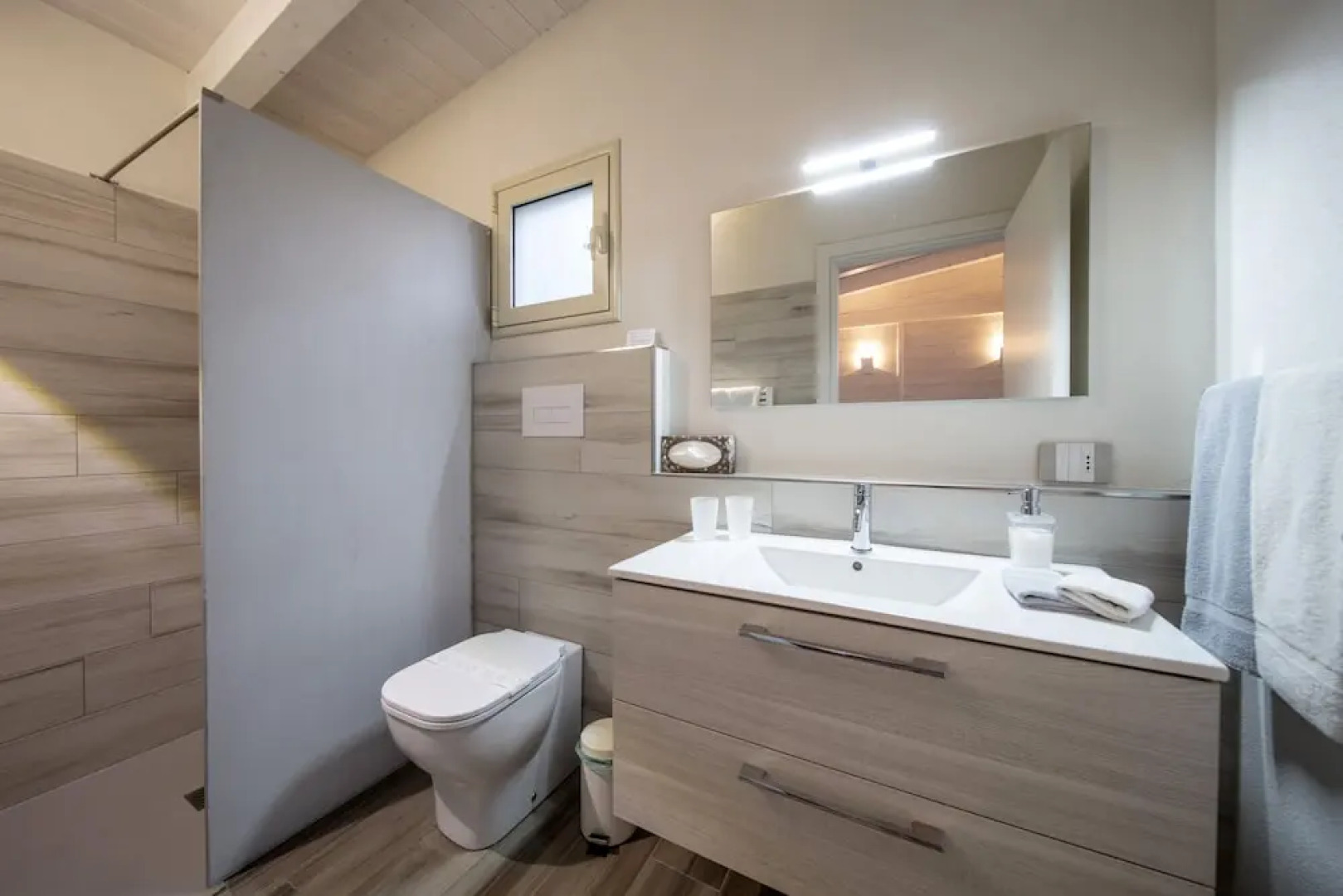 Just be & b - Boutique Bed & Breakfast